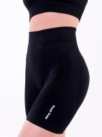 Two-piece sports set in black for workout and leisure