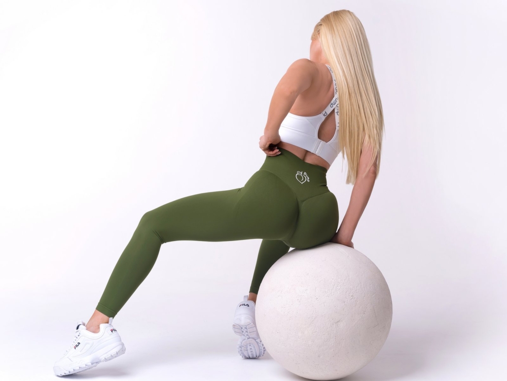 Ефектен дамски клин Peach Pump в милитъри зелен цвят с висока талия