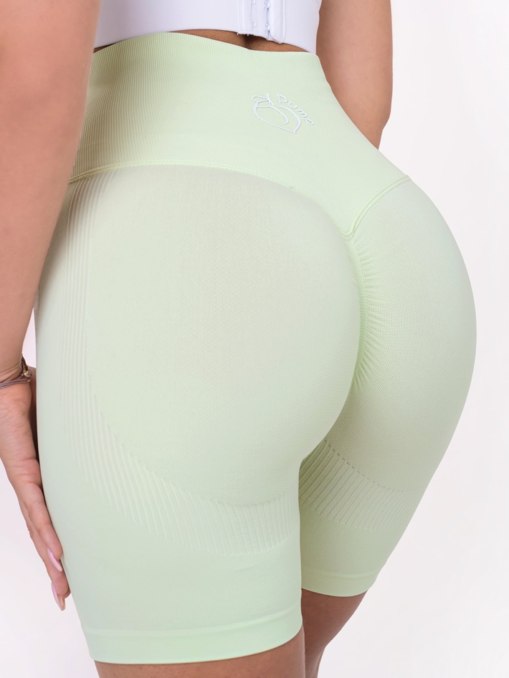 Pasztell "Lime" zöld színű női rövid leggings Peach Pump alakformáló hatással