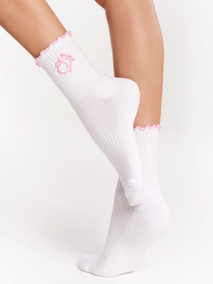 Λευκές αθλητικές κάλτσες Peach Pump με ροζ κέντημα και ροζ κυματιστό τελείωμα
