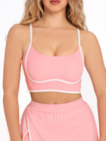 Tenisový outfit sportovní růžová podprsenka s bílým lemováním a růžová sukně